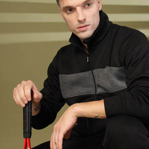 Chándal de invierno ajustado para hombre, conjuntos ecológicos de tela informal transpirable de alta calidad, logotipo impreso disponible - Product Image 4