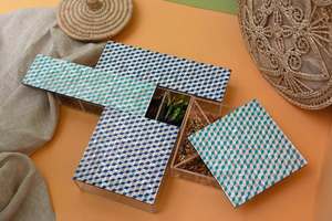 Pot acrylique de finition laquée brillante avec la conservation de la fraîcheur du couvercle MOP de conception arabesque islamique pour le stockage des aliments - Product Image 3