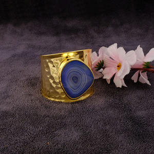 Bracelet ethnique en laiton plaqué or rose fait à la main, grand bracelet bohème pour femmes, vente en gros de bijoux - Product Image 5