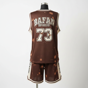 Ensemble de basket-ball pour femmes : maillot et short en tissu polyester mesh de haute qualité 180 GSM avec panneaux latéraux sublimés - Product Image 2