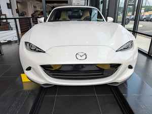 Mazda MX-5 Miata RF Grand Touring RWD Convertible Usado, Año 2025 - Product Image 2