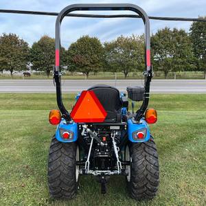 TRACTOR LS MT225S HST CON CARGADOR MÁS VENDIDO - Product Image 6