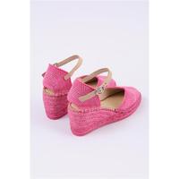 Espadrille à talon compensé fermé