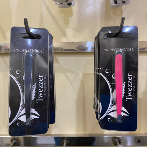 Pince à épiler à sourcils de couleur personnalisée mixte au prix le plus bas avec blister en carton - Product Image 2
