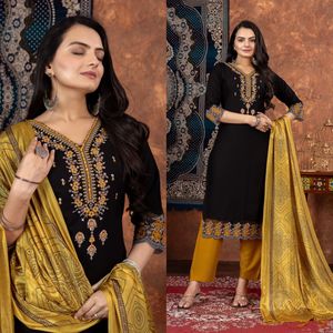Elegante Maruti Fashion Pakistani-Style Kurta Pant Set para mujer Vestido de rayón suave con mangas largas Bandhani Dupatta Wedding - Product Image 6