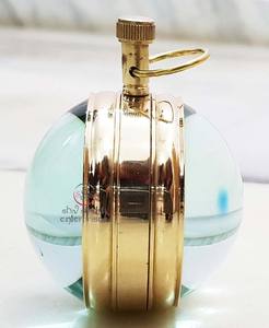 Horloge de base Yantra en laiton artisanal en forme de tortue pour la décoration de la maison, horloge de bureau Yantra en laiton indien en forme de tortue, article cadeau en gros - Product Image 3