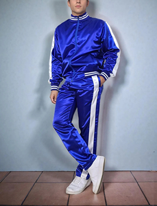 Custom Made Nylon/Cotton Men's Winter Solid Tracksuit Custom logo Midweight Comfortable Streetwear Breathable 2 Pcs Jogging Set - Product Image 5