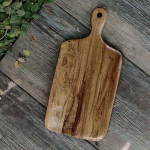 Planches à découper en bois massif de qualité supérieure avec poignée ergonomique pour les chefs et les cuisiniers amateurs Disponibles à bon prix - Product Image 5