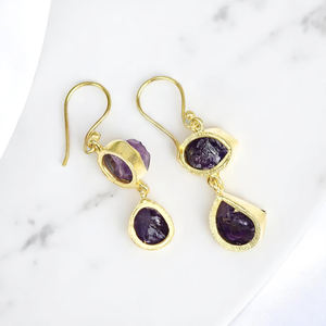 Vente en gros de boucles d'oreilles goutte et pendantes en argent 925 plaqué or grenat pierre de naissance bijoux fins pour femmes - Product Image 2