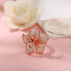 Bague Jeulia Blooming Flower en argent sterling plaqué or rose avec zircon pour anniversaire - Product Image 6