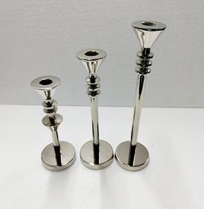 Bougeoir conique en métal, pilier de bougie, couleur noire, lot de 3, support moderne fait à la main, pilier de table en fil métallique, long bâton - Product Image 2