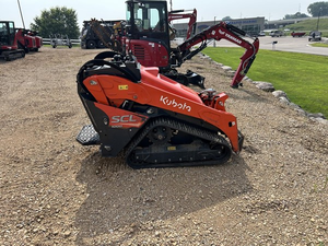รถตักล้อยาง Kubota SCL1000 ปี 2022 มือสอง รับน้ำหนักได้ 4 ตัน พร้อมปั๊มไฮดรอลิก KYB และชิ้นส่วนแกนกลางของปั๊มและตลับลูกปืน ขาย - Product Image 2