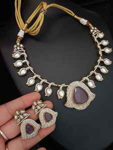 Ensemble de collier Polki AD CZ de haute qualité pour femmes Style de mariée indien en laiton plaqué or avec pierres de Zircon pour les mariages - Product Image 3