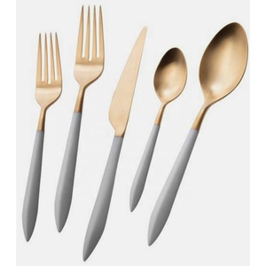 Nueva Venta caliente elegante oro occidental tenedor cuchara cubiertos fabulosos cuchillos de mango largo de cerámica y cuchara tenedor juego de cubiertos - Product Image 5