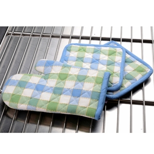 100% Cotton High Quality Heat Resistant Beautiful Check Design Oven Mitten at Cheapest <b>Price</b> in India - Product Image 2