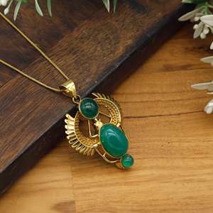 Collar de Escarabajo Dorado con Piedra Verde, Colgante de Estilo Egipcio, Joyería Vintage, Collar Bohemio con Piedras Preciosas - Product Image 3