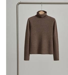 100% coton filles décontracté pull haut col rond broderie bouton décor solide pull avec Logo avant hiver haut tricoté - Product Image 4