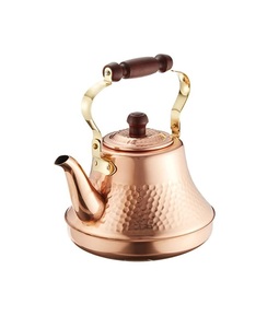 Bouilloire en cuivre pour flamme nue ou cuisinière avec poignée ergonomique en bois et style traditionnel pour un usage domestique quotidien - Product Image 6