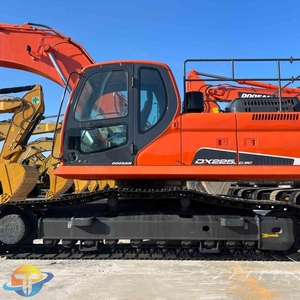 Excavatrice hydraulique Doosan DX225LC-9C en excellent état à vendre, équipement d'excavatrice sur chenilles, composants du moteur principal, prix bas - Product Image 6