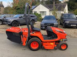 เครื่องตัดหญ้าแบบนั่งขับ Kubota GR2120 ปี 2025 ราคาประหยัด เครื่องยนต์ดีเซล 4 จังหวะ ใบมีดแบบโรตารี่ พร้อมที่เก็บหญ้า ความกว้างในการตัด 48 นิ้ว - Product Image 6