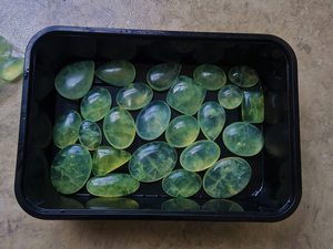 Cabochon de Prehnite naturelle en forme de mélange de pierres précieuses de Prehnite de qualité supérieure Cabochons de pierres précieuses de Prehnite en vrac prêts à être expédiés Wow Gems - Product Image 2