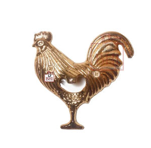 OUVRE-BOUTEILLE EN LAITON MURAL "COQ" Ouvre-bouteille en laiton Accessoires de bar uniques - Product Image 4