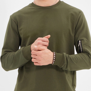 Sudadera Personalizada para Hombre, Color Oliva, Lisa, de Forro Polar, Manga Larga, Cuello Redondo, con Bolsillo con Cremallera, Ecológica y Moderna - Product Image 5