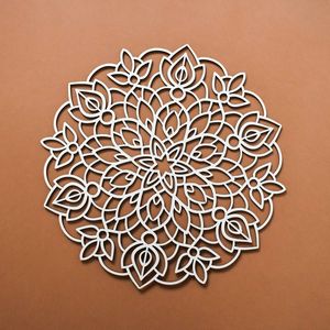 Mandala mural en MDF conçu pour les espaces spirituels, les salles de yoga et les zones de méditation - Product Image 2