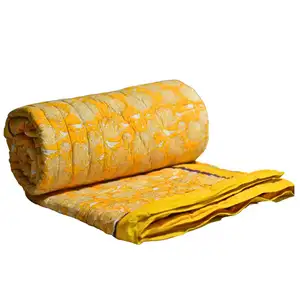 New warm winter with best quality quilt available in customized packing at competitive prices from Indian supplier
