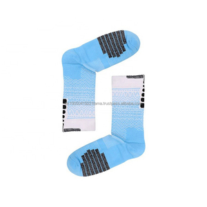 2025 personalizado al por mayor rendimiento personalizado deportes antideslizantes calcetines atléticos calcetines de agarre Calcetines antideslizantes para hombres - Product Image 6