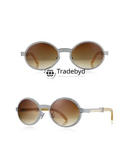 Gafas de Sol de cuerno a rayas hechas a mano, elegantes marcos naturales con protección UV para hombres y mujeres, accesorio de moda juvenil de Tradebyd - Product Image 1