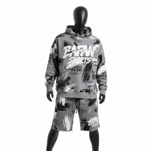 Conjunto de Sudadera con Capucha y Pantalones Cortos de Felpa de Algodón de 320 GSM para Hombre, Suave y de Primera Calidad, en Gris y Negro con Estampado Personalizado y Logotipo Serigrafiado - Product Image 6