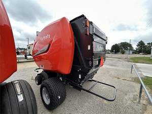 Presse à balles rondes mini KUBOTA BV4180 avec moteur et boîte de vitesses, haute productivité, origine américaine, garantie 1 an - Product Image 4