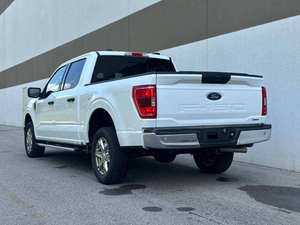 F-150 XLT 2023 d'occasion, conduite à gauche, faible kilométrage, transmission automatique, sièges en cuir, jamais accidenté et prêt à rouler - Product Image 6