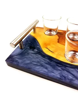 Elegante Bandeja de Servicio de Resina y Madera para el Hogar Moderno, Uso Diario y Recepción de Invitados con un Servicio de Lujo Disponible desde India - Product Image 5