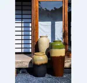 [Leo Nguyen Le] - Vente en gros de pots de jardin émaillés - Grands pots en céramique émaillée - Pot de jardin en céramique pour extérieur - Poterie vietnamienne - Product Image 1