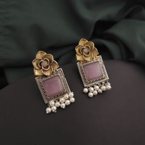 Best Selling High Grade <b>Silver</b> Two-Tone Rose <b>Stud</b> Earrings Geometric Pattern-Direct From Indian Supplier - Product Image 3