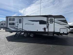 Autocaravana Usada 2024 G-r-a-n-d Design I-m-a-g-i-n-e 2800BH - Product Image 3