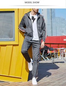 Chándal de gimnasio de secado rápido para hombre, conjuntos de dos piezas, chándal 2025 transpirable de gran tamaño con capucha al por mayor - Product Image 4