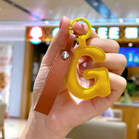 Porte-clés en cuir personnalisé en gros avec lettres A-Z, ensembles de porte-clés initiaux en cuir PU avec sangle en cuir