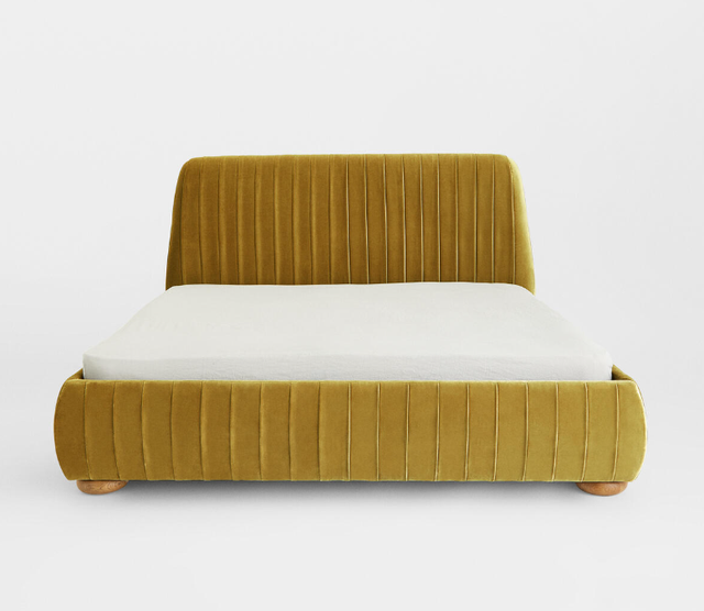European Style Velvet Upholstered Bed With Pleated Stitch Detailing and Wooden Feet Queen Size King Size Bedroom Furniture Bed