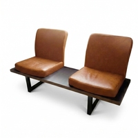 Canapé de bureau moderne deux places en cuir PU, structure en bois massif, pieds en bois, éponge haute densité, design minimaliste, durable, usage commercial