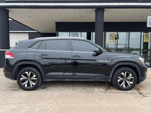 NUEVO, en buen estado, autos usados limpios, Volkswagen Atlas Cross Sport SE <span class=keywords><strong>4MOTION</strong></span> 2024, SUV deportivo 4D, listo para enviar - Product Image 2