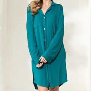 <span class=keywords><strong>Camicia</strong></span> <span class=keywords><strong>da</strong></span> <span class=keywords><strong>notte</strong></span> <span class=keywords><strong>da</strong></span> donna in modal a maniche lunghe, <span class=keywords><strong>camicia</strong></span> <span class=keywords><strong>da</strong></span> <span class=keywords><strong>notte</strong></span> in jersey organico <span class=keywords><strong>con</strong></span> <span class=keywords><strong>bottoni</strong></span>, abbigliamento <span class=keywords><strong>da</strong></span> <span class=keywords><strong>notte</strong></span> sostenibile per donna - Product Image 2