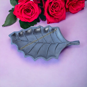 Plateau de fruits secs en métal en forme de feuille plateau de service de vente chaude pour hôtel restaurant plateaux personnalisés du fournisseur - Product Image 4