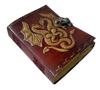 Bloc-notes vintage en cuir véritable Double Dragon Journal Carnets de notes gaufrés à la main Deckle Edge Papers Antique Brass C-Lock Diary