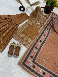 Diseñador de bordado pesado trabajo de piel sintética indio y pakistaní desgaste de fiesta Salwar Kameez humedad que absorbe aspecto elegante - Product Image 2