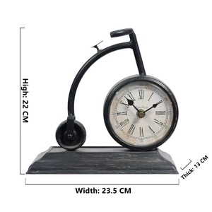 Reloj de metal negro de gran venta, con un exterior resistente que lo protege de arañazos o golpes accidentales, manteniendo su aspecto impecable. - Product Image 3