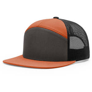Casquette de camionneur bicolore audacieuse avec dos en maille Casquette Snapback élégante avec panneau avant en charbon de bois, bord orange et zone de patch personnalisée - Product Image 5