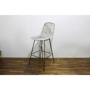 Chaise Lounge de mimbre de plástico elegante Comhome con cojines y almacenamiento integrado Muebles elegantes para sala de estar junto a la piscina - Product Image 1